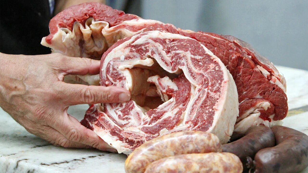 Insólito: Argentina importará carne de Brasil