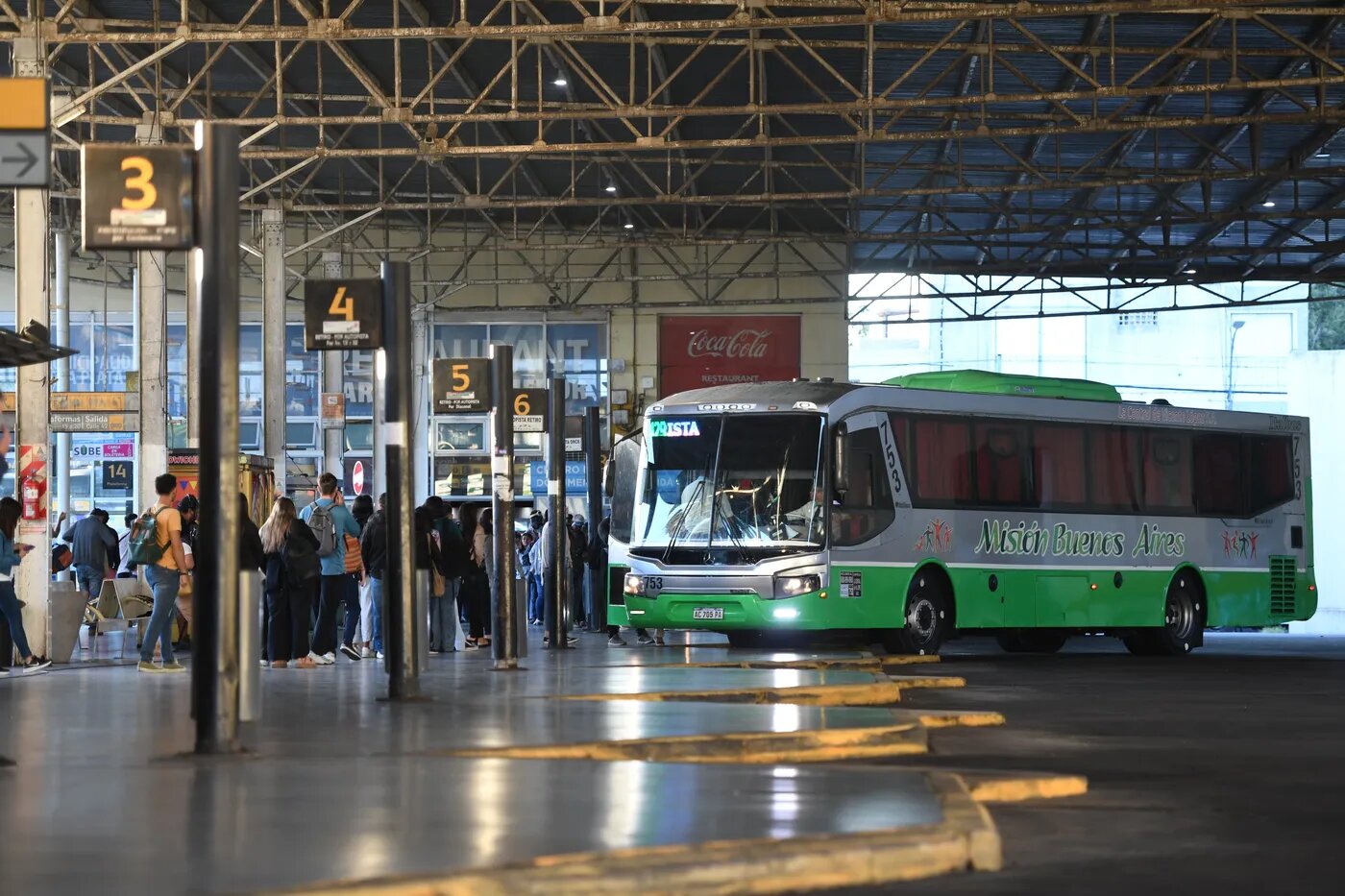 Julio Alak quiere mudar la Terminal de Ómnibus