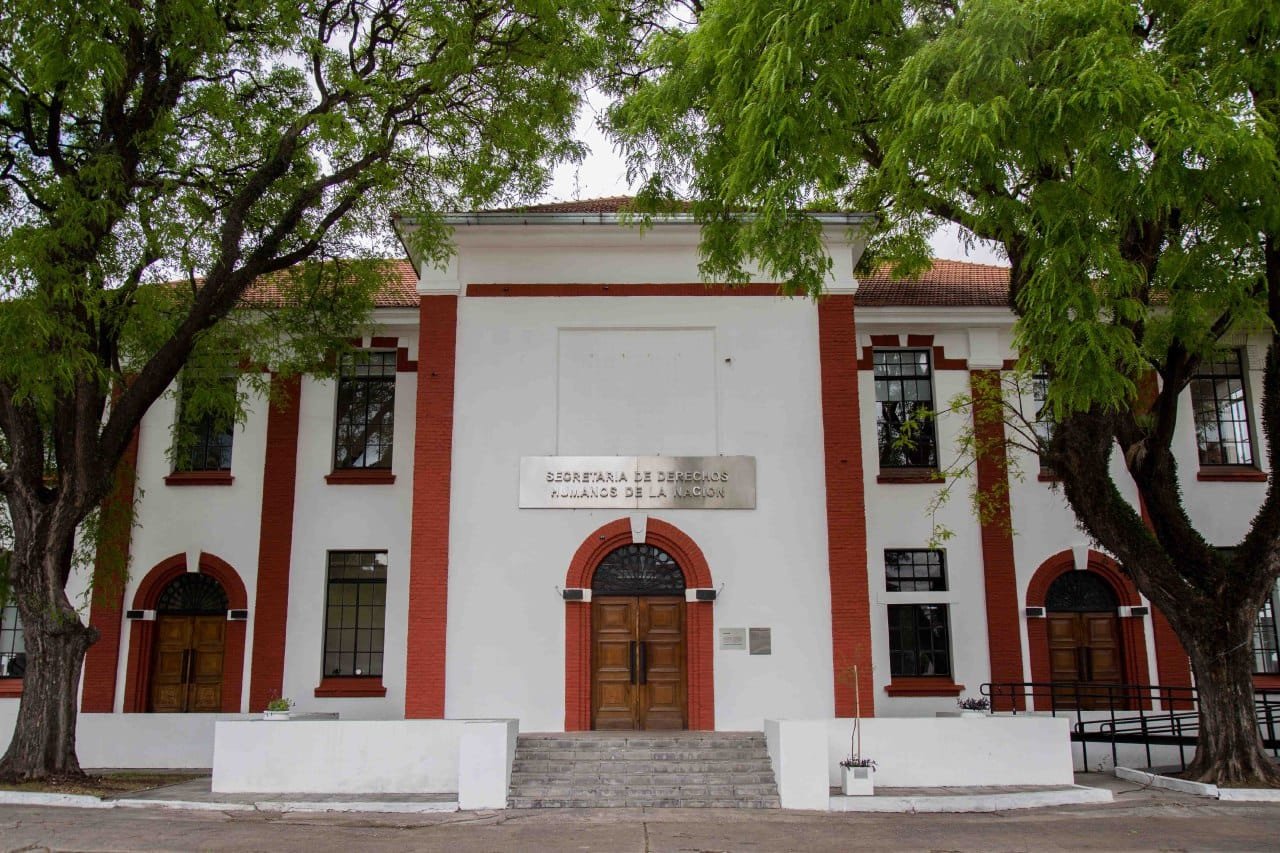 Javier Milei degradó la Secretaría de Derechos Humanos y recortó su estructura