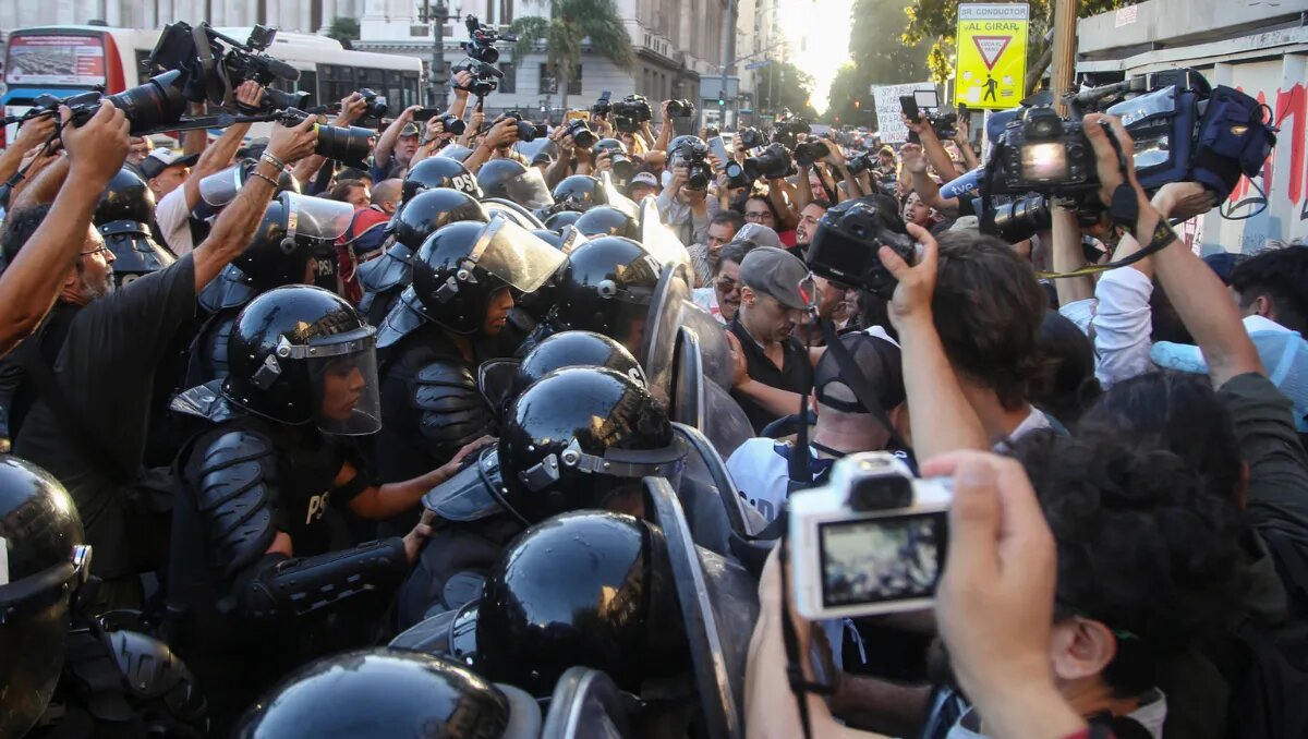 Alerta por la libertad de prensa: Argentina descendió 47 puestos a nivel mundial