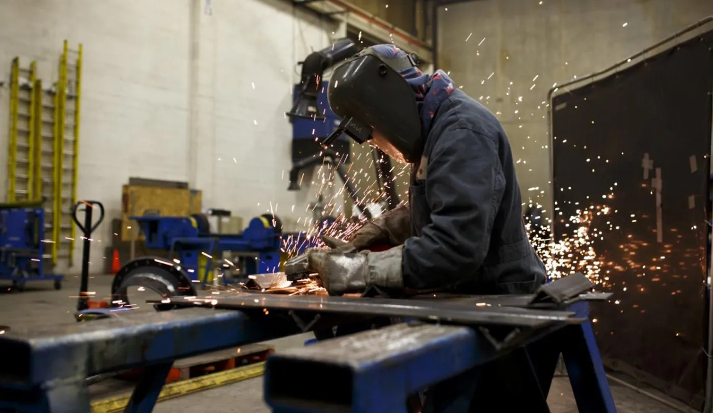 Cerraron 13.111 empresas y se perdieron 219.670 empleos formales desde el 2023