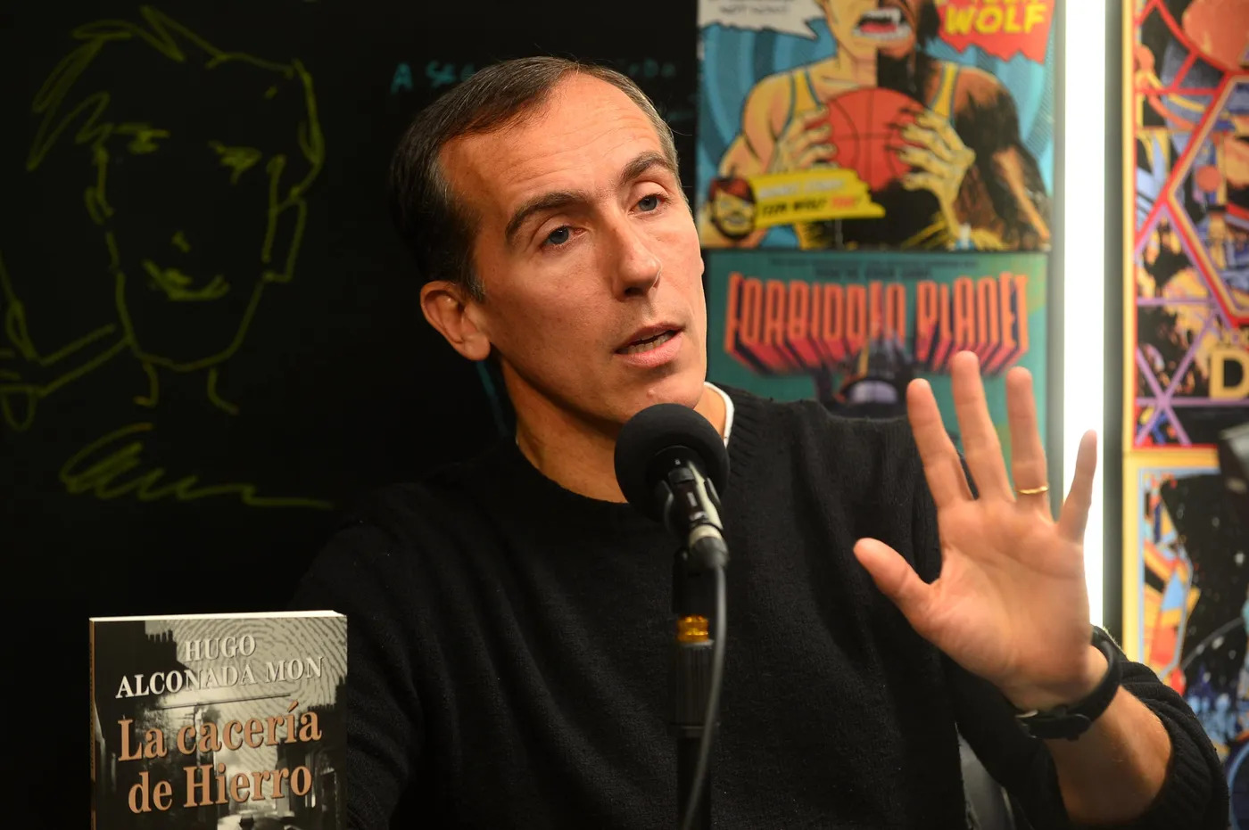 Amenazaron y hackearon al periodista que reveló un plan de la SIDE para espiar opositores