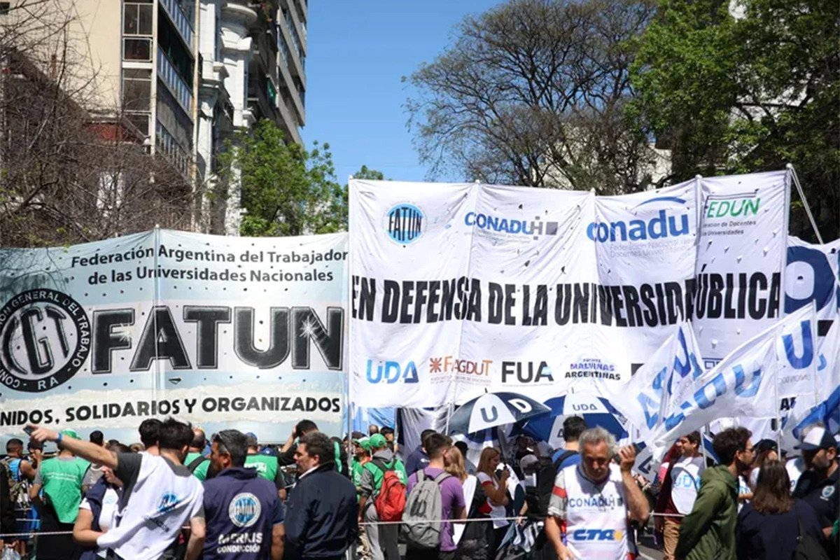 Los salarios universitarios perdieron 87% de su poder adquisitivo en la era Milei